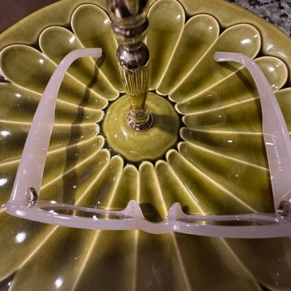 Light Pink Sunglasses - Picture 4 of 4